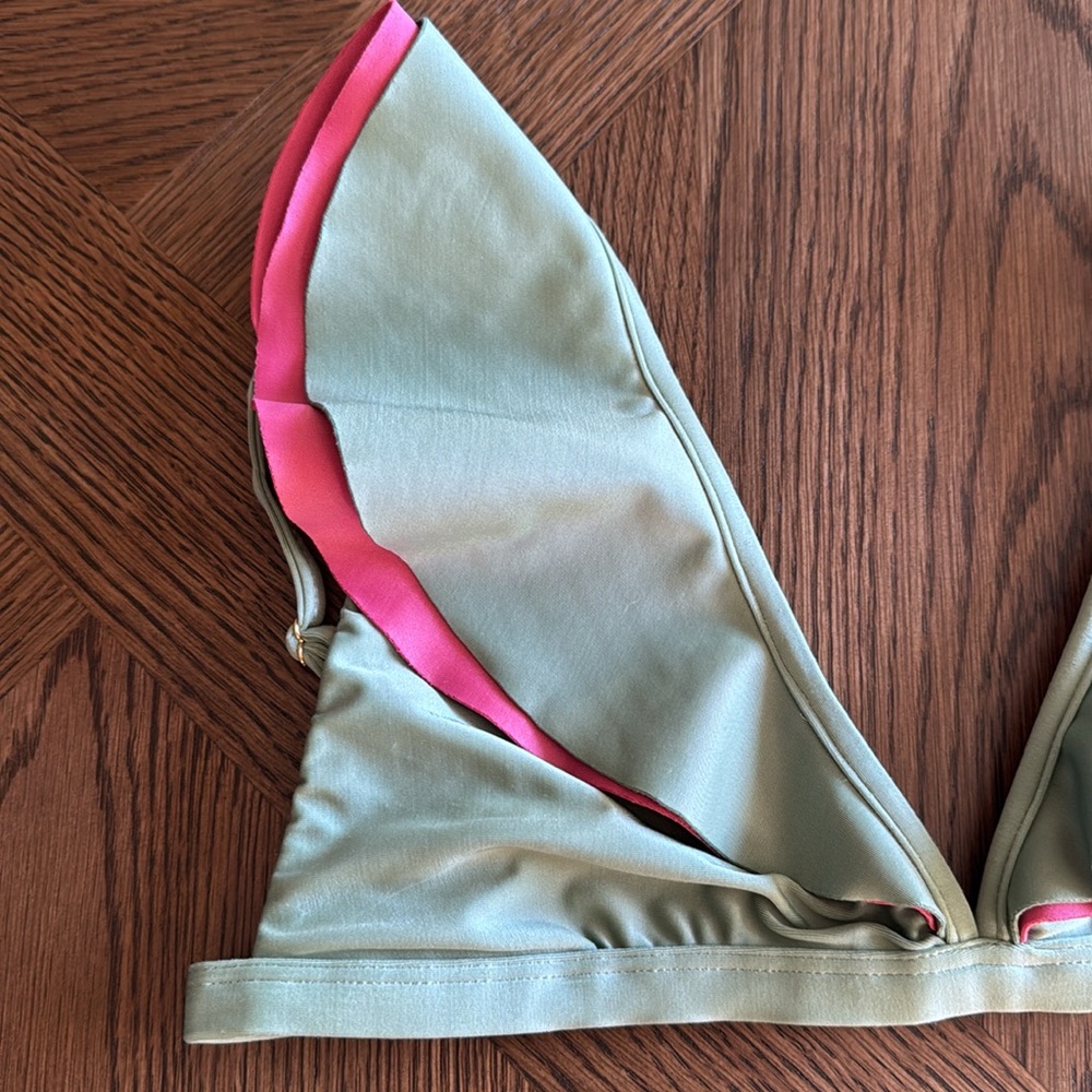 Farm Rio Ruffle Bikini Top, Size Large, $$115 - Picture 10 of 12